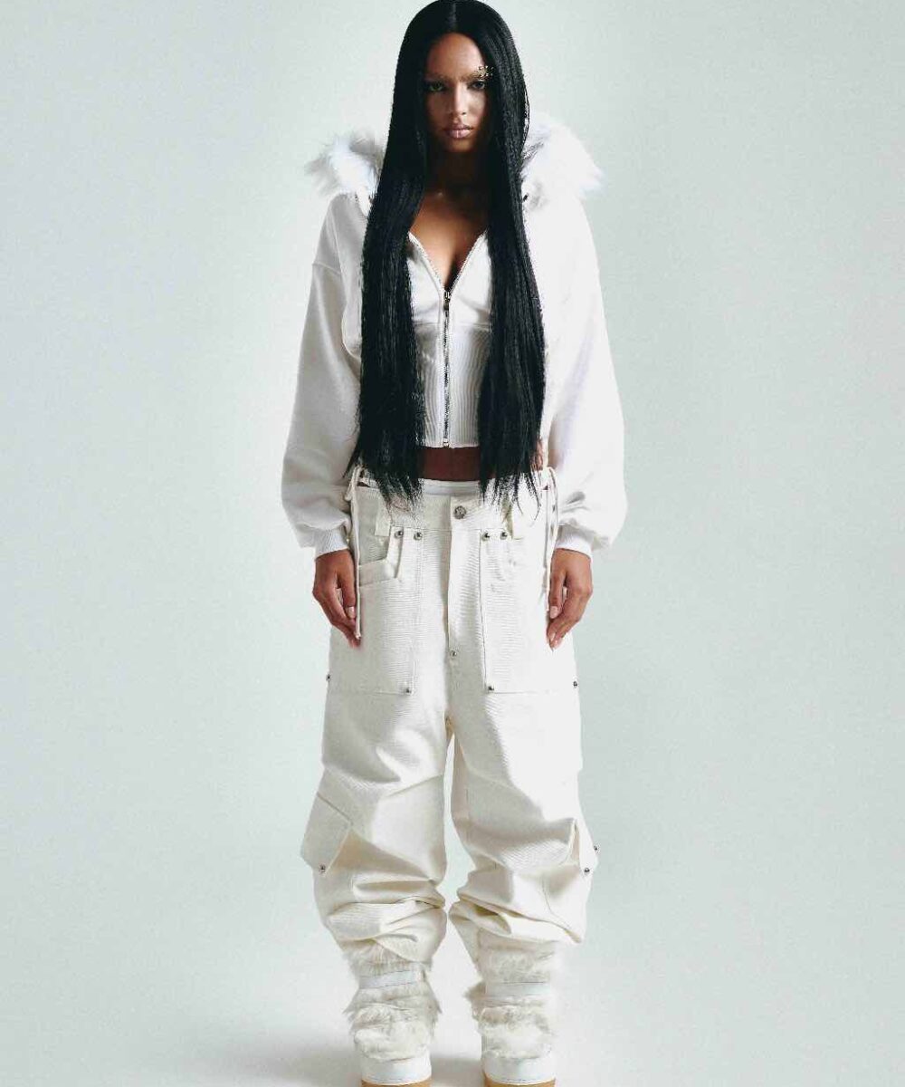 Alternative view of Áo khoác dây kéo nón lông unisex form ngắn | FF CROPPED WHITE HOODIE